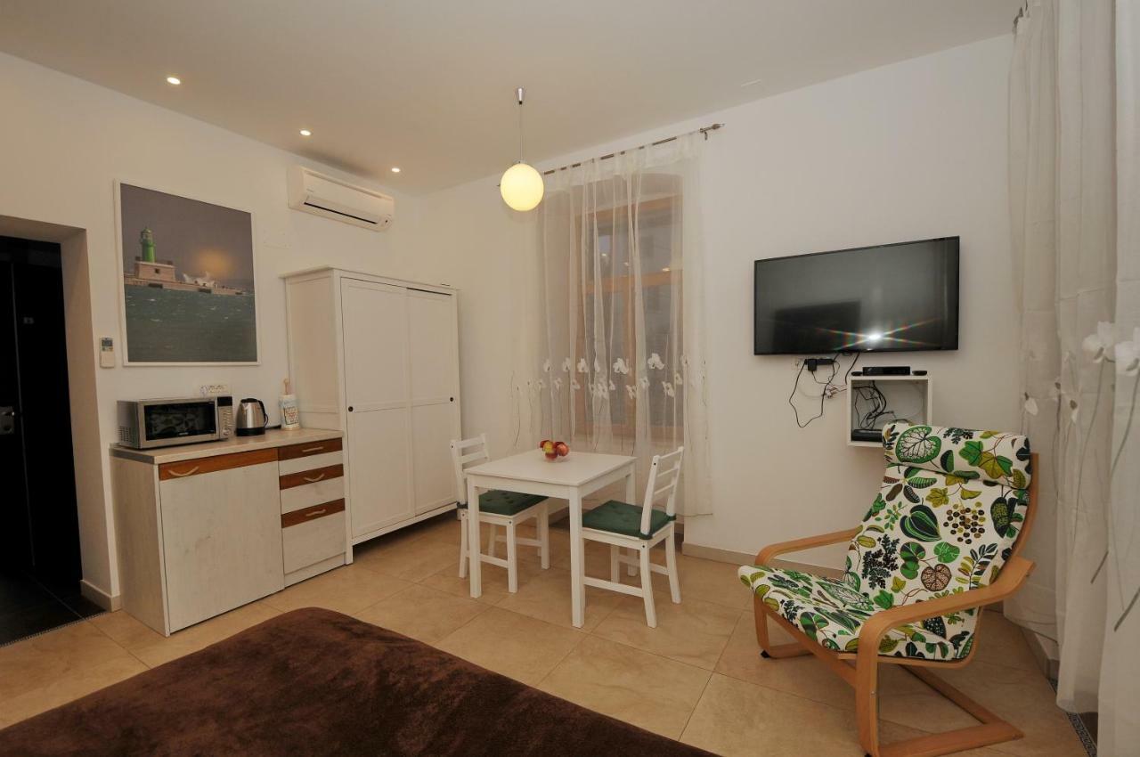 Studio Apartment Dzapo سبليت المظهر الخارجي الصورة