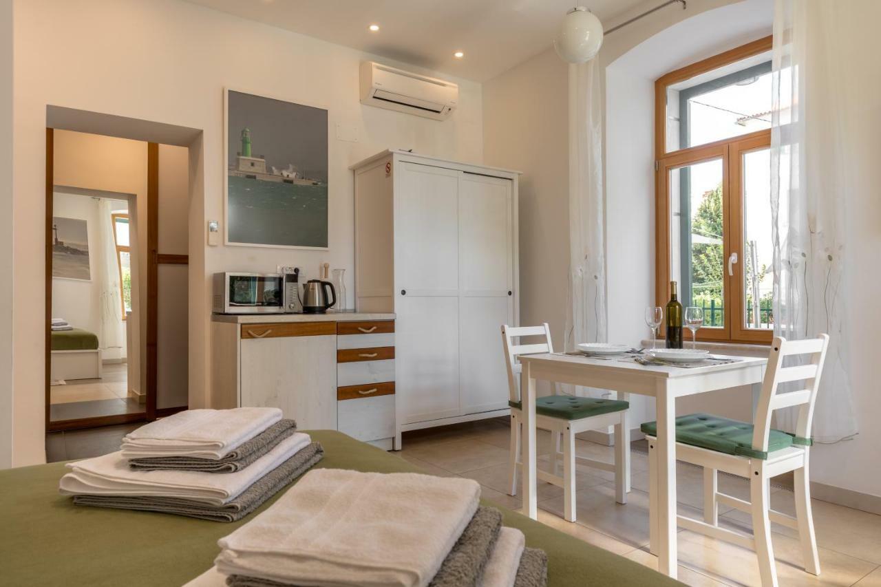 Studio Apartment Dzapo سبليت المظهر الخارجي الصورة
